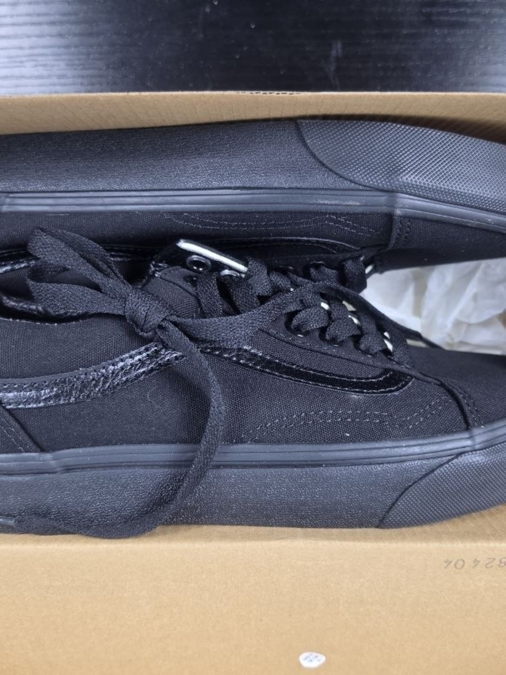 Vans Men's Old Skool Low-Top Skate Shoes - Black - Picture 4 of 8
